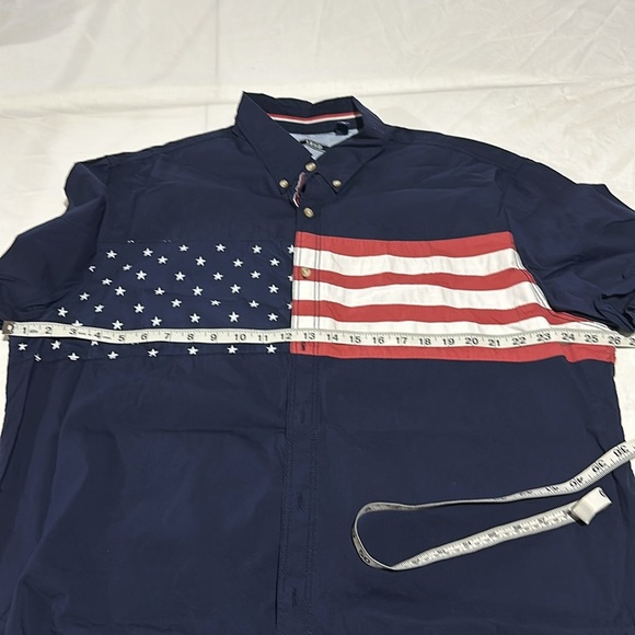 Izod Mens short sleeve xxl.  Perfect condition.  American flag - Picture 4 of 4
